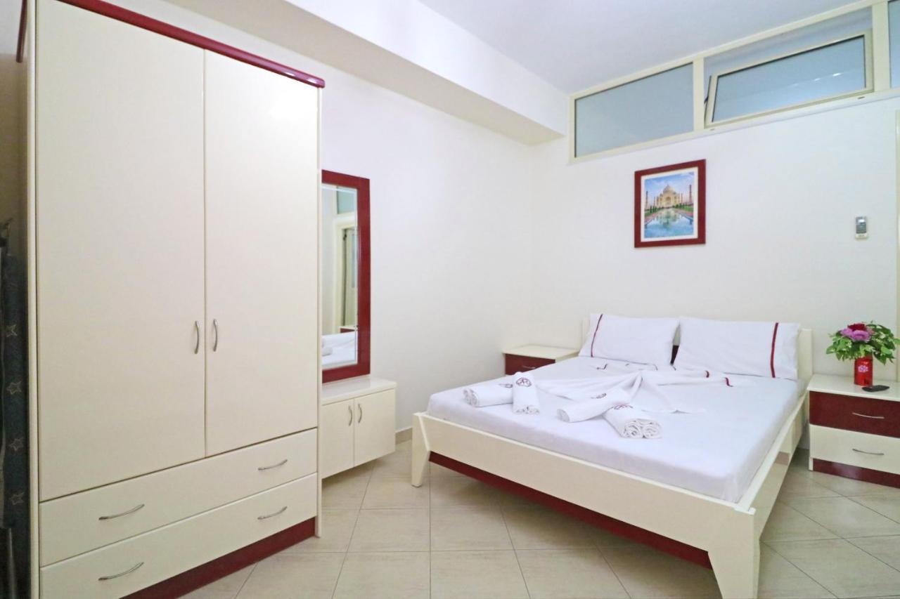 Apartments Vila Roboci Sarandë Eksteriør billede
